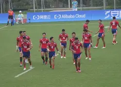 九游体育官网-橄榄球赛场再起风云：东海风暴队失利北城烈马队，赛场气氛火爆赛季拐点或已出现